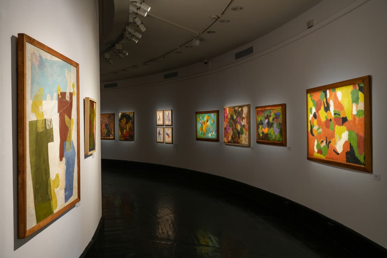 Static Exhibition